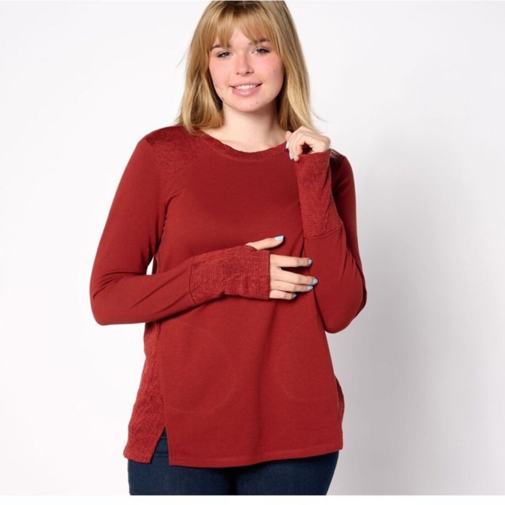 LOGO by Lori Goldstein Women's Top LogoLife French Terry Mixed Red Thumb Holes L